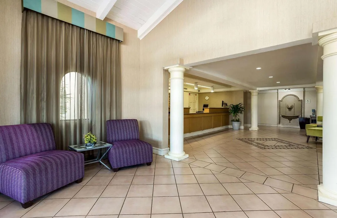 La Quinta Inn Tampa Airport Stadium Westshore-1
